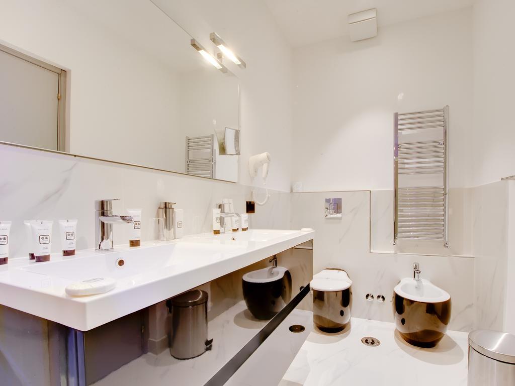Queen Palace Gasthuis 2*